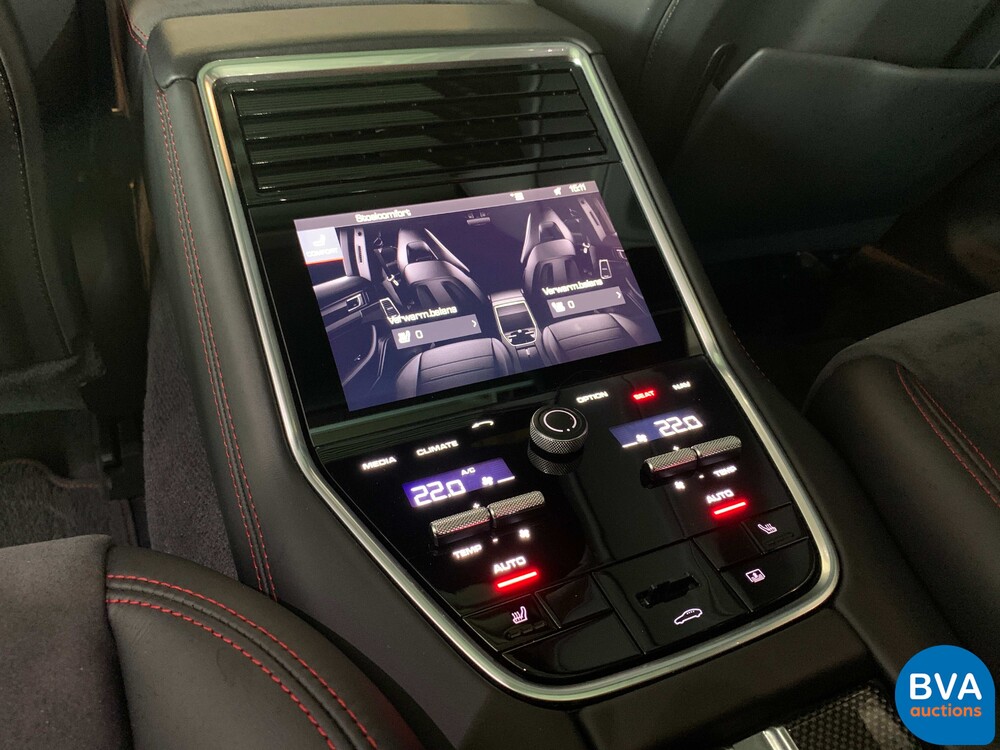 Porsche Panamera 4.0 GTS Sportchrono 460pk 2019, NL Registrierung.