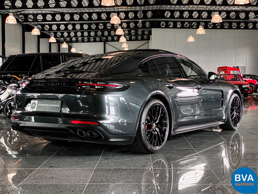 Porsche Panamera 4.0 GTS Sportchrono 460pk 2019, NL Registrierung.