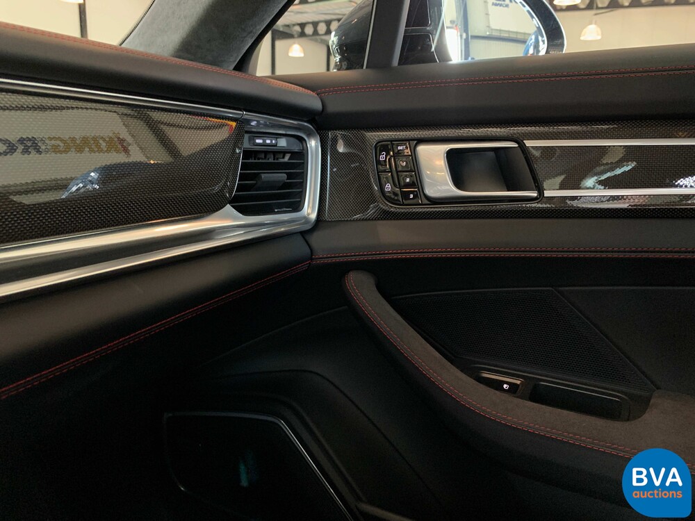 Porsche Panamera 4.0 GTS Sportchrono 460pk 2019, NL Registrierung.