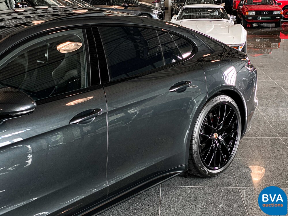 Porsche Panamera 4.0 GTS Sportchrono 460pk 2019, NL Registrierung.