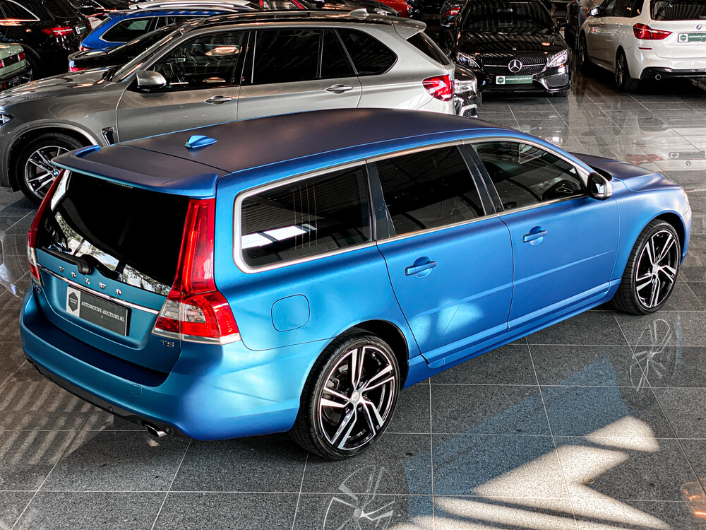 Volvo V702.0 T5 Kinetic 245 PS 2015, RV-417-T.