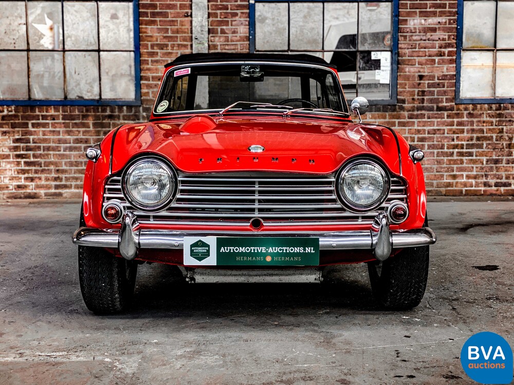 Triumph TR4A2.1A TR4 Cabrio -Org.NL-1966, 49-21-BX.