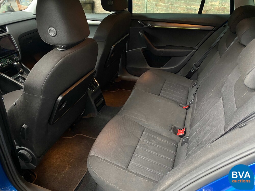 Skoda Octavia Kombi 1.6 TDI Greentech Style Business 116pk 2017 -Org NL-, PG-733-H.
