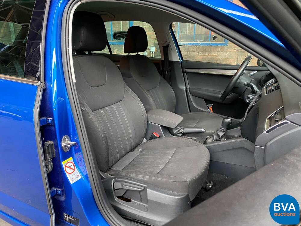 Skoda Octavia Kombi 1.6 TDI Greentech Style Business 116pk 2017 -Org NL-, PG-733-H.