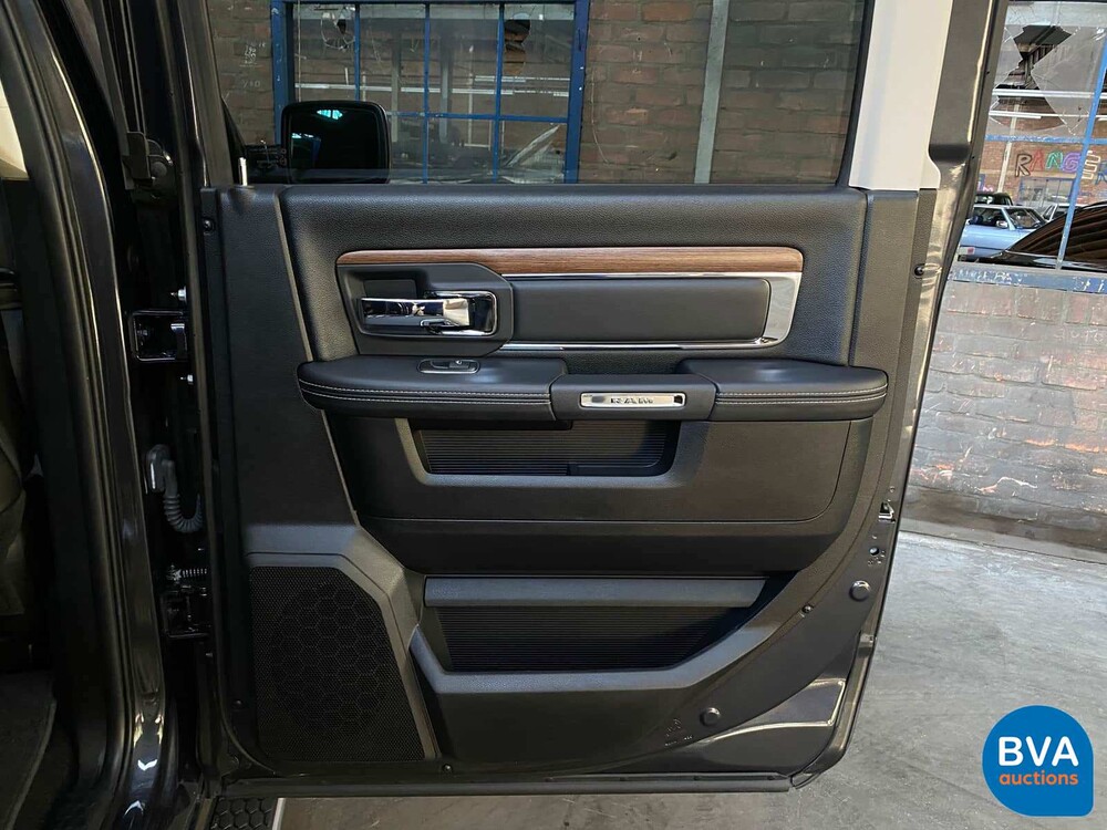 Dodge Ram 1500 5.7 V8 Quad Cab 6'4 401hp 2015 -Org. NL-, VN-528-K.