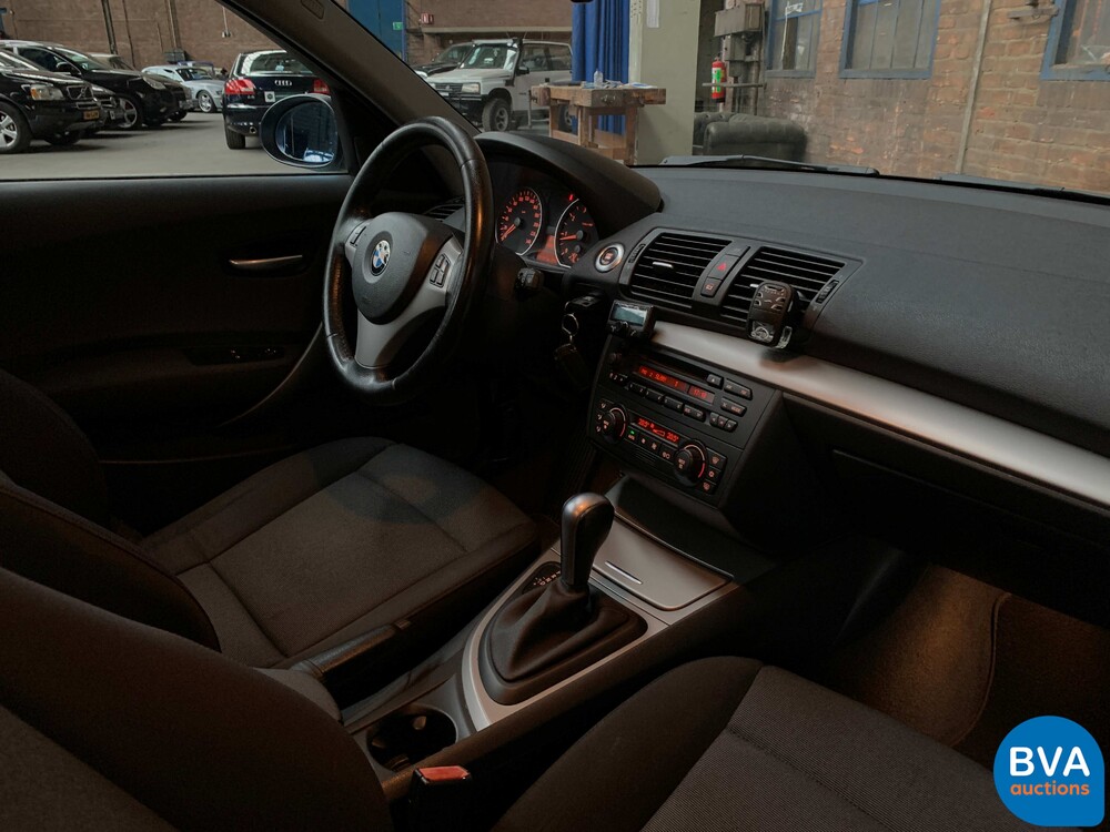 BMW 118i High Executive 1er 129pk 2006 -Original NL-, 47-SZ-VS.