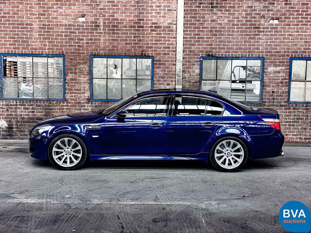 BMW M5 5.0 V10 E60 507pk 5-series 2005 -YOUNGTIMER-, J-709-BP.
