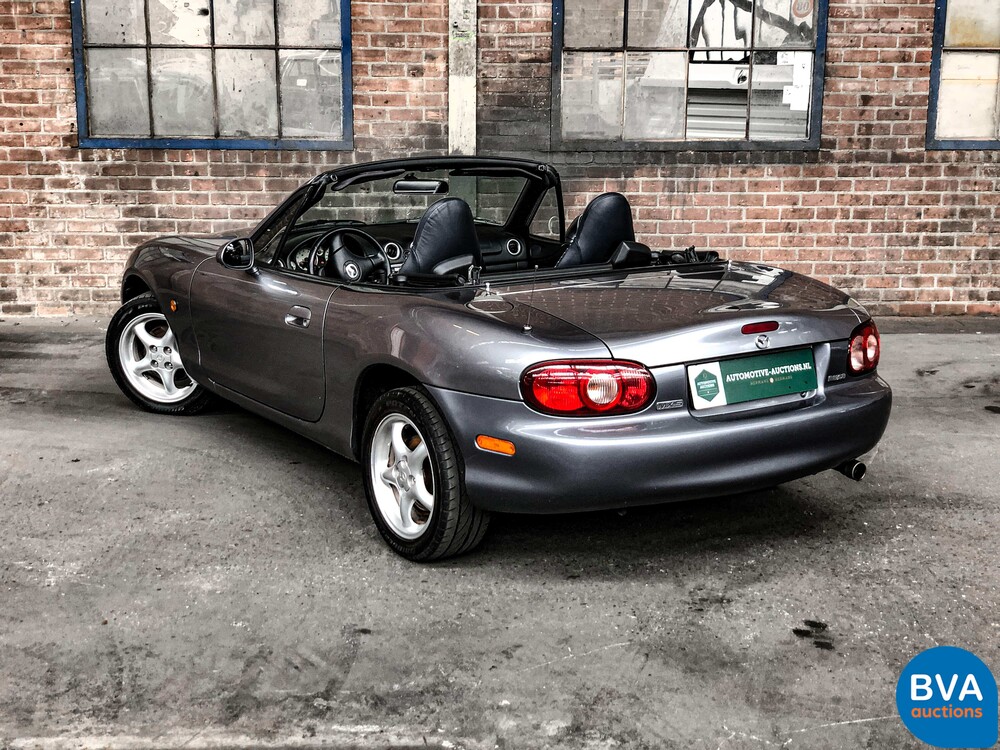 Mazda MX-5 1.6i Exclusive 110hp 2004, 53-RZN-5.