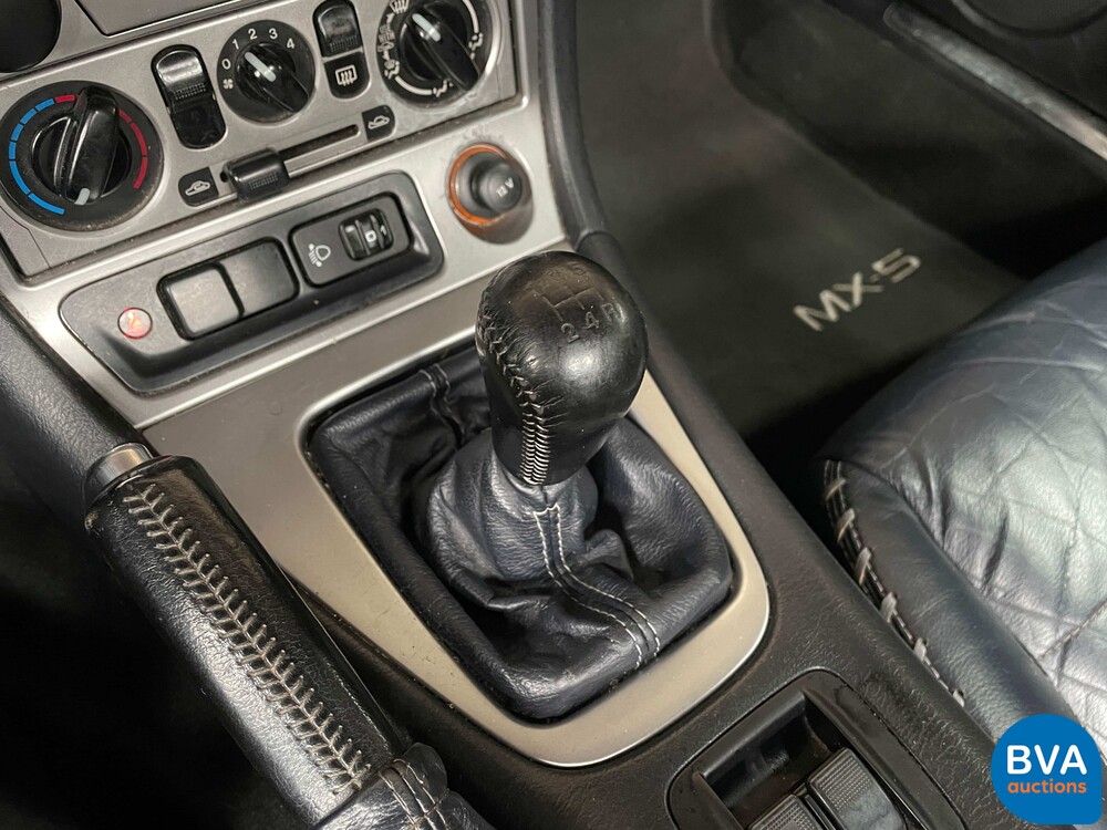 Mazda MX-5 1.6i Exclusive 110hp 2004, 53-RZN-5.