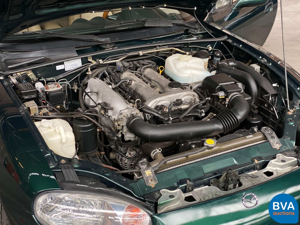 Mazda MX-5 Convertible 1.6 110hp 2000.