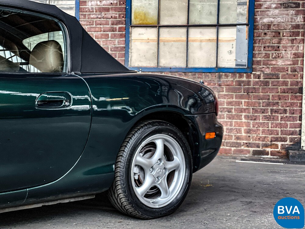 Mazda MX-5 Convertible 1.6 110hp 2000.