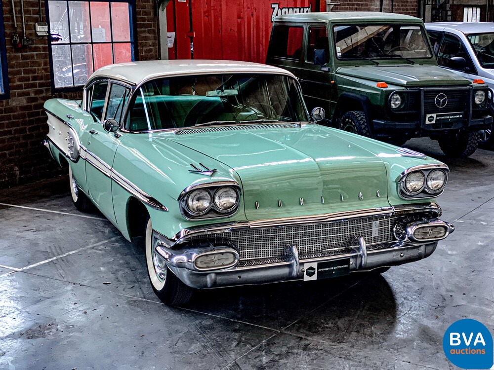 Pontiac Laurentian 1958.