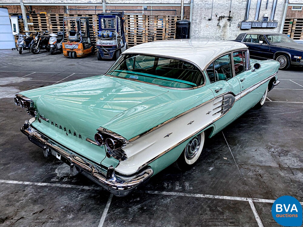 Pontiac Laurentian 1958.