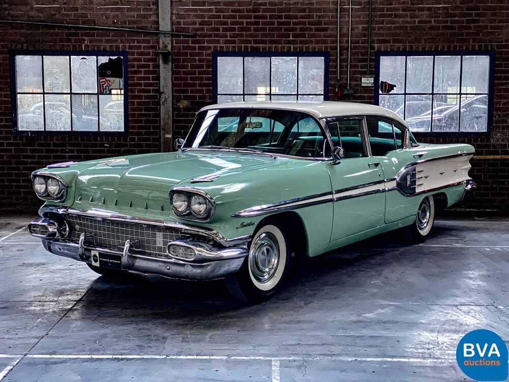 Pontiac Laurentian 1958.
