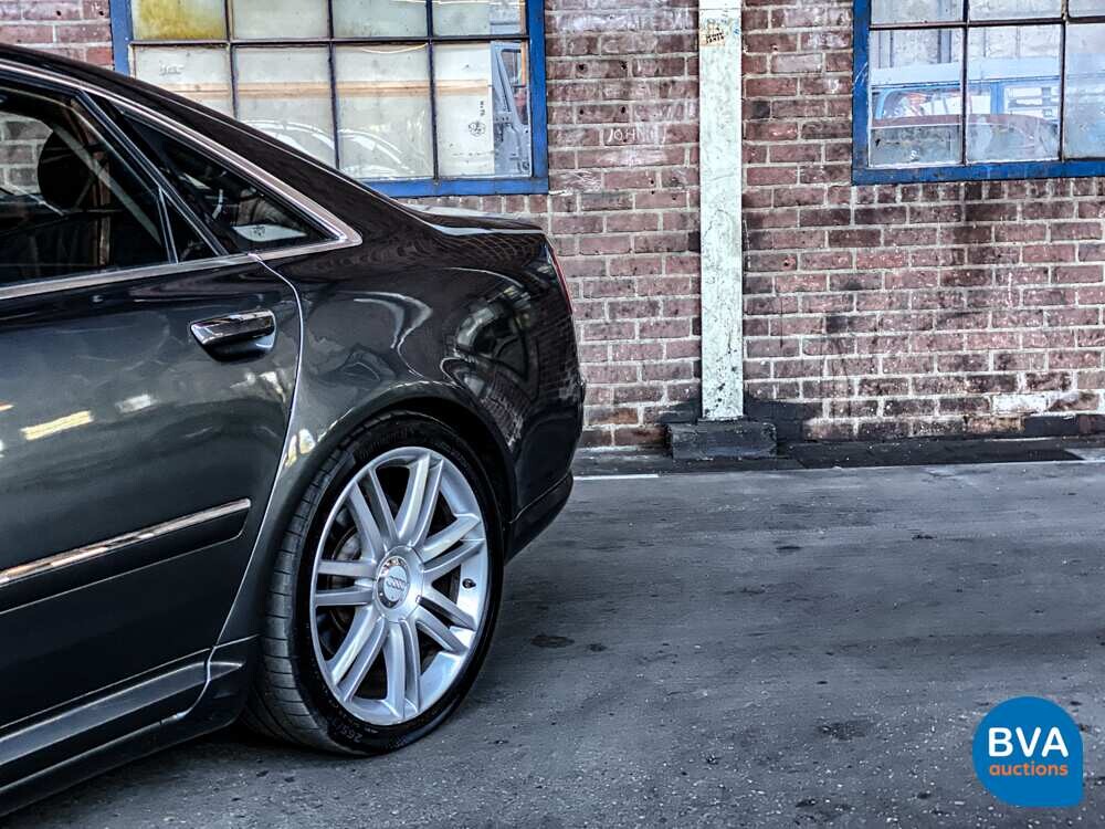 Audi S8 Pro Line 5.2 V10 Quattro 450pk 2006 -Original NL-, 84-TK-BG.