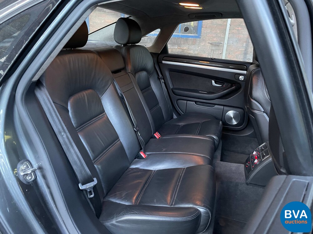 Audi S8 Pro Line 5.2 V10 Quattro 450pk 2006 -Original NL-, 84-TK-BG.