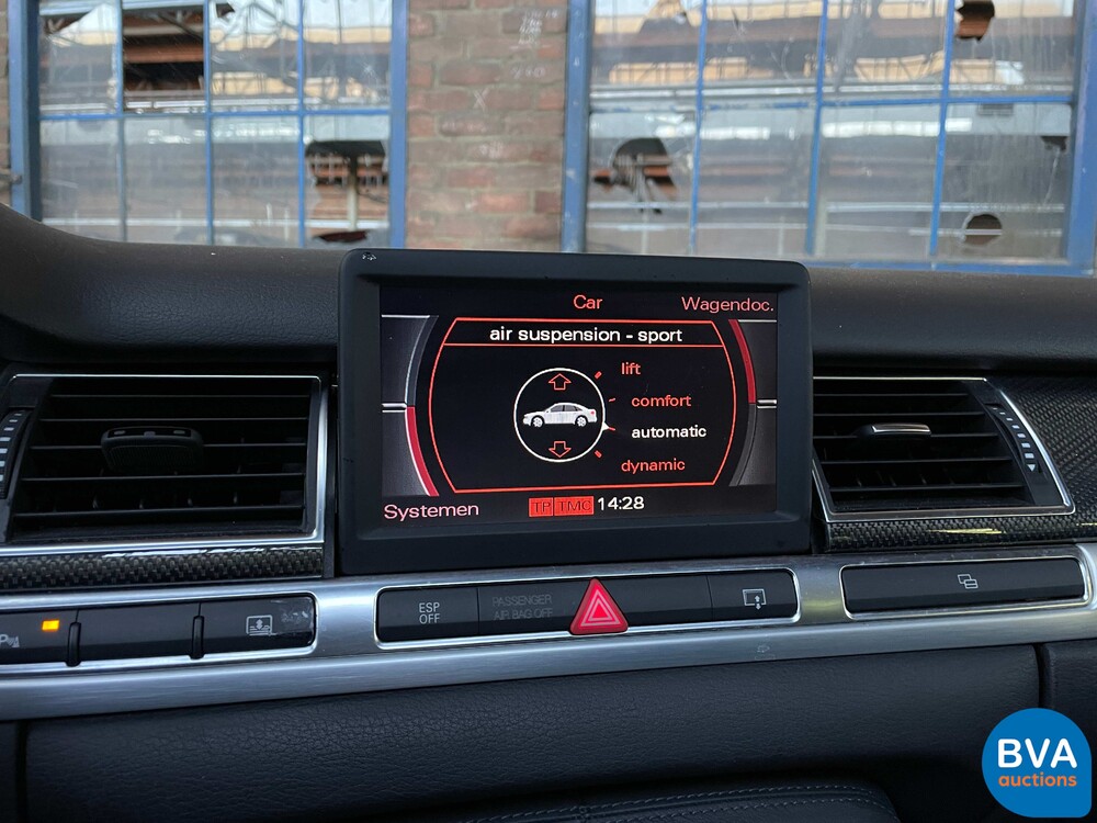 Audi S8 Pro Line 5.2 V10 Quattro 450pk 2006 -Original NL-, 84-TK-BG.