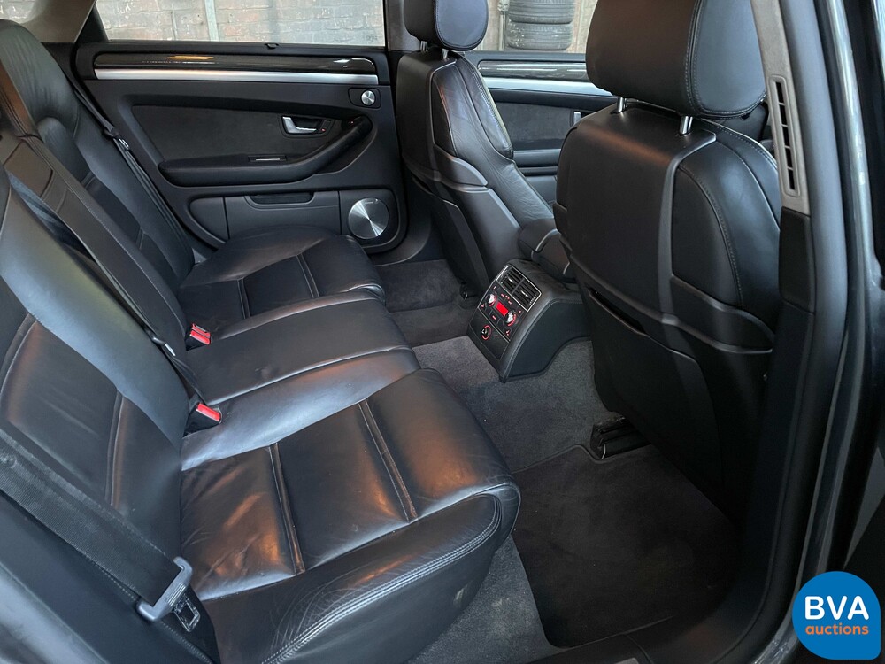 Audi S8 Pro Line 5.2 V10 Quattro 450pk 2006 -Original NL-, 84-TK-BG.