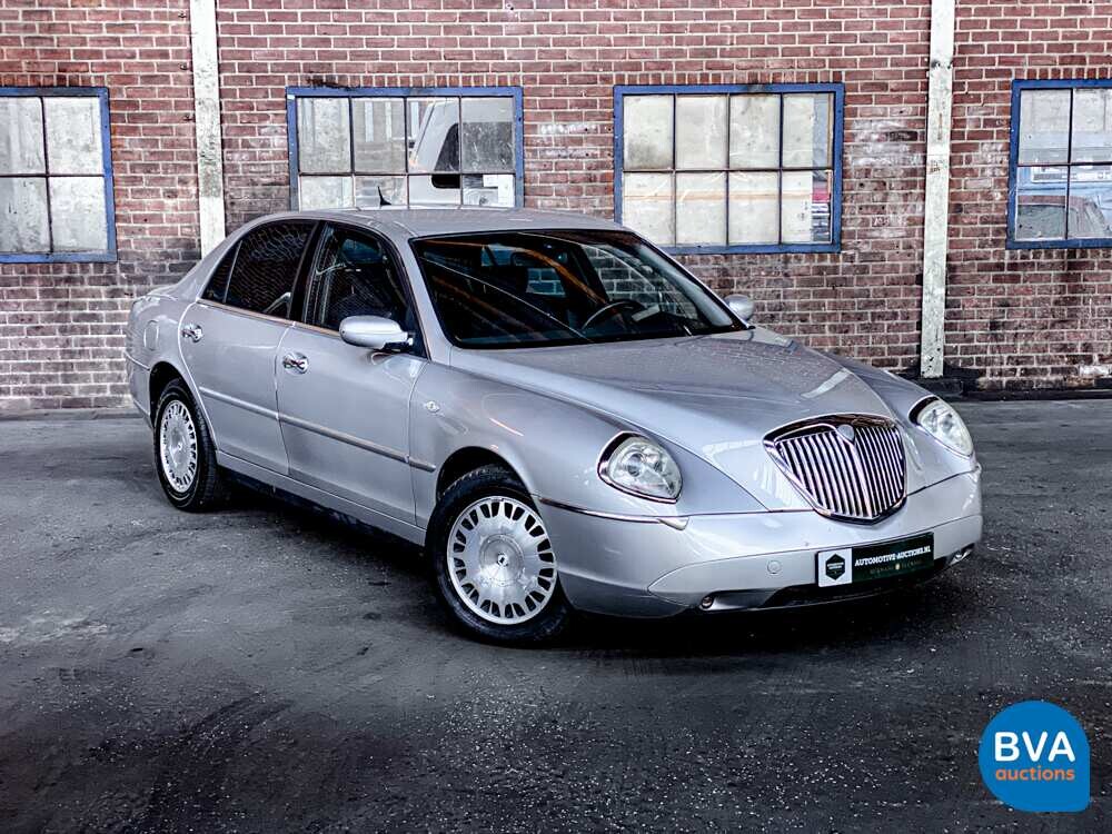 Lancia-These 3.2-24V V6 Emblema 230pk 2005 -Original NL, 22-RF-GB.