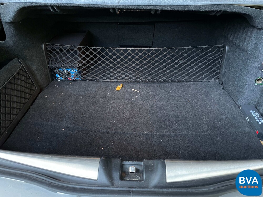 Lancia-These 3.2-24V V6 Emblema 230pk 2005 -Original NL, 22-RF-GB.