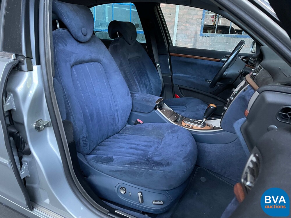 Lancia-These 3.2-24V V6 Emblema 230pk 2005 -Original NL, 22-RF-GB.