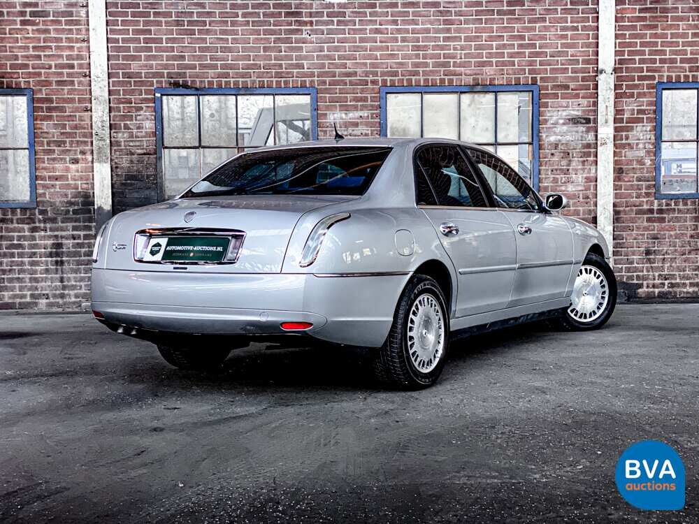 Lancia-These 3.2-24V V6 Emblema 230pk 2005 -Original NL, 22-RF-GB.
