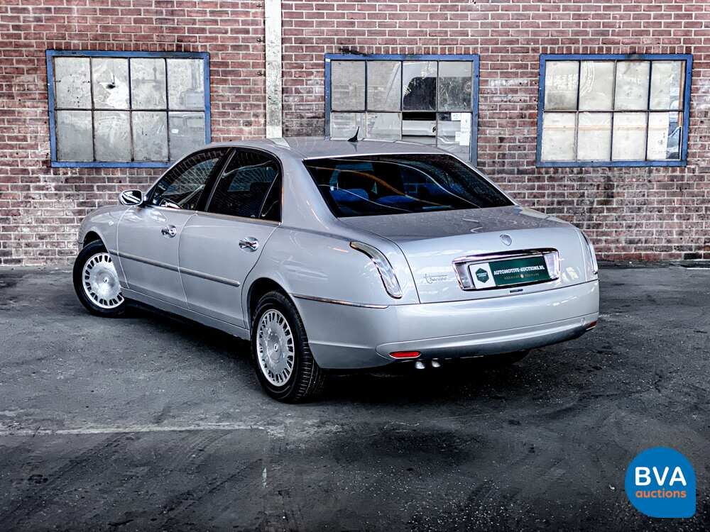 Lancia-These 3.2-24V V6 Emblema 230pk 2005 -Original NL, 22-RF-GB.