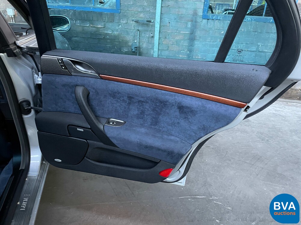 Lancia-These 3.2-24V V6 Emblema 230pk 2005 -Original NL, 22-RF-GB.