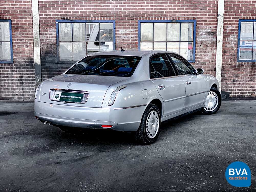 Lancia-These 3.2-24V V6 Emblema 230pk 2005 -Original NL, 22-RF-GB.