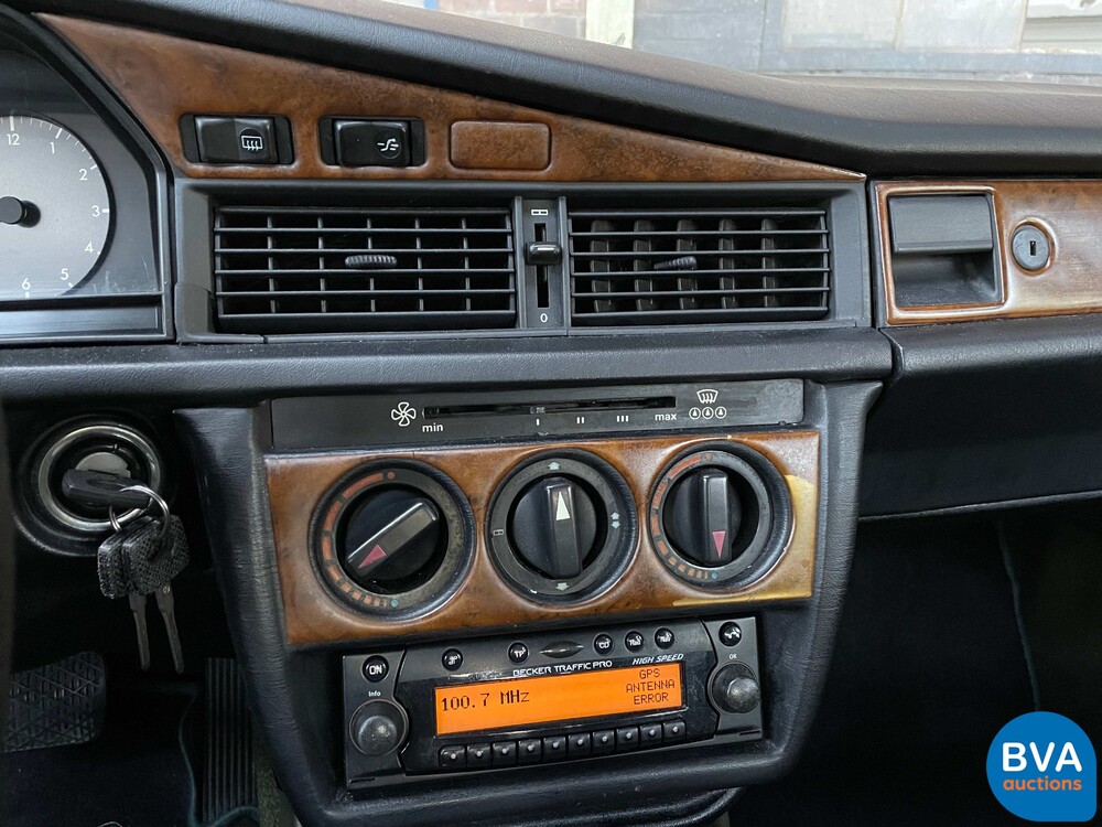 Mercedes-Benz 190E 102 PS W201 1986, 13-JHX-2.