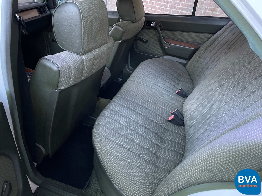 Mercedes-Benz 190E 102 PS W201 1986, 13-JHX-2.