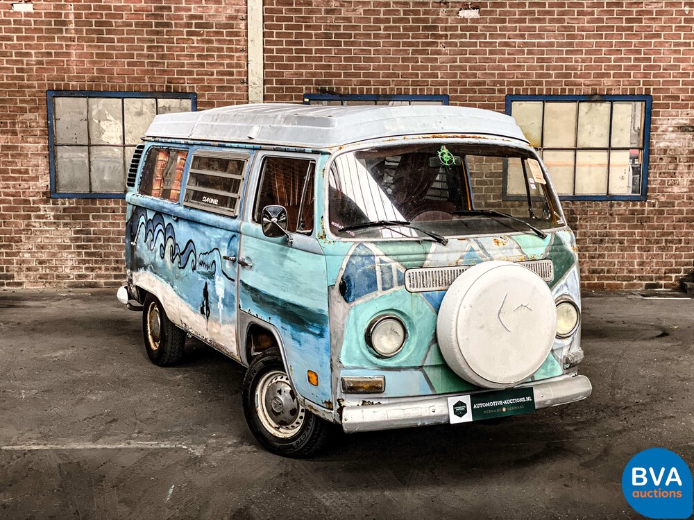 Volkswagen T2 Westfalia Wohnmobiltransporter 1972.