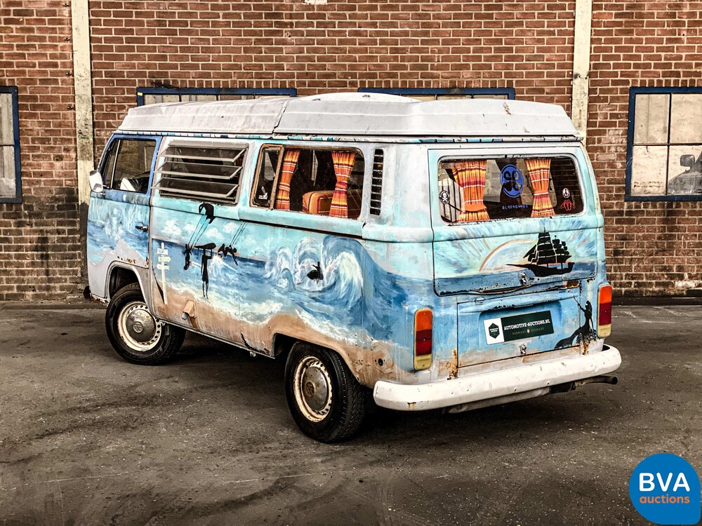Volkswagen T2 Westfalia Wohnmobiltransporter 1972.