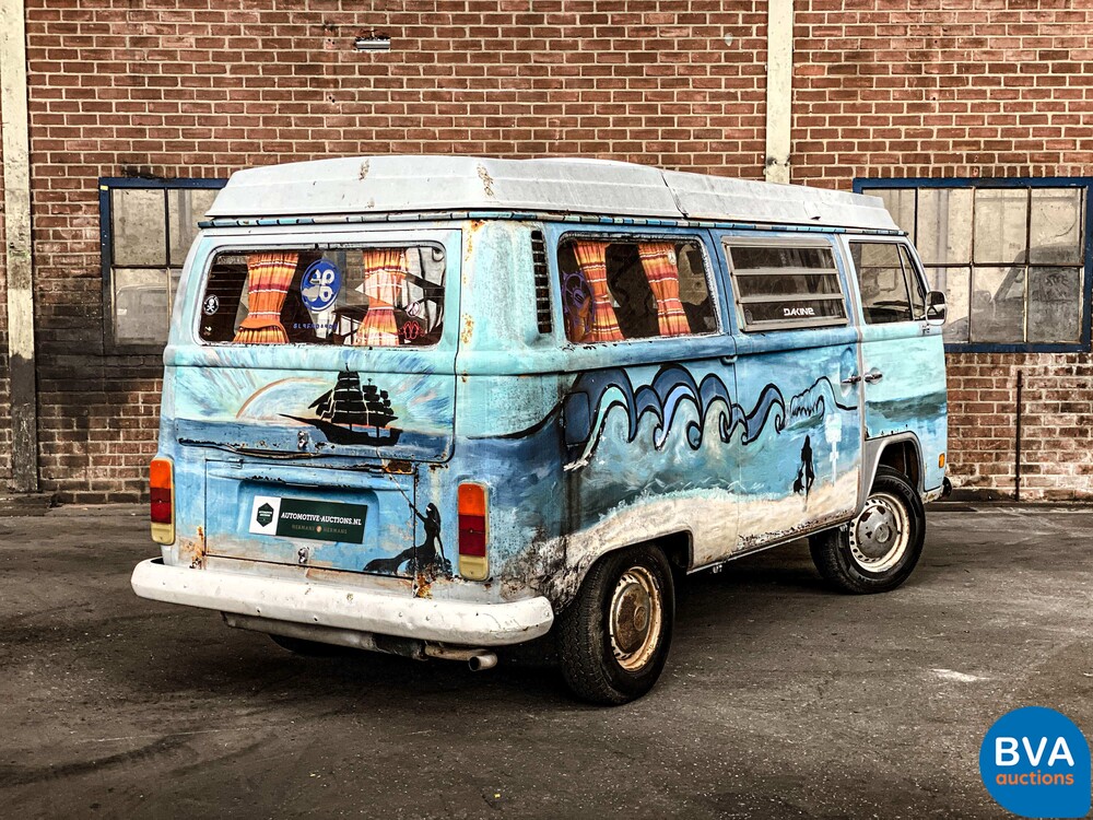 Volkswagen T2 Westfalia Wohnmobiltransporter 1972.