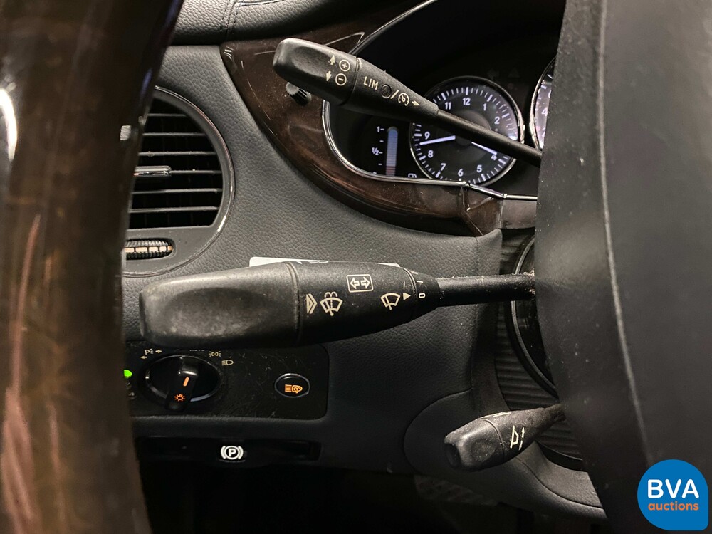 Mercedes-Benz CLS500 5.0 V8 306 PS 2005 -Youngtimer-.
