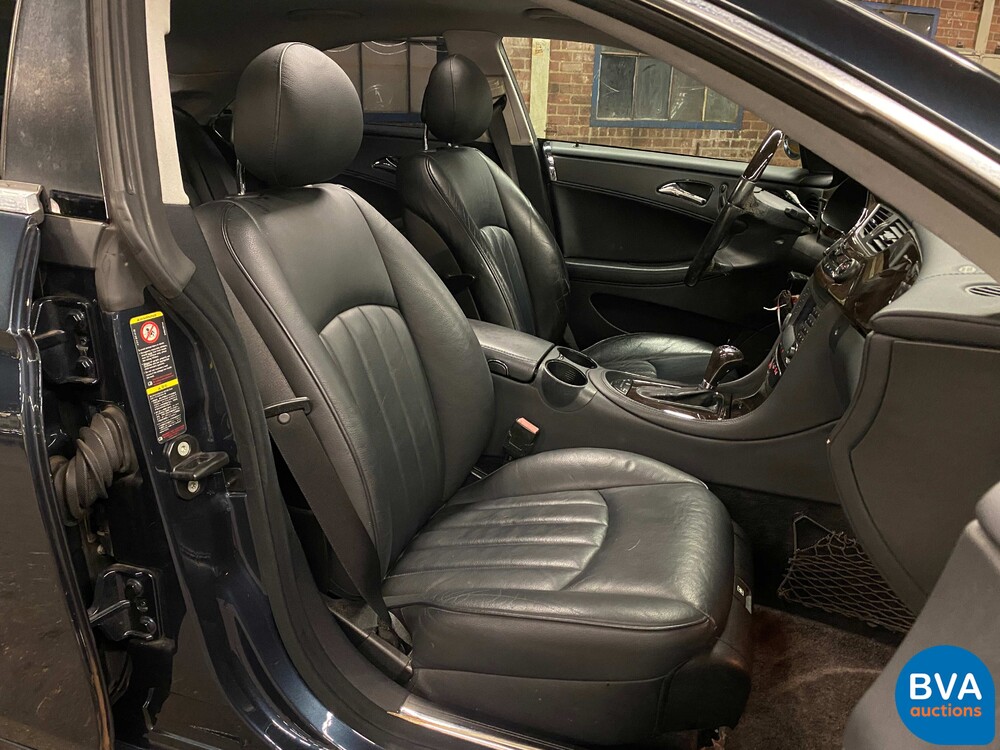 Mercedes-Benz CLS500 5.0 V8 306 PS 2005 -Youngtimer-.