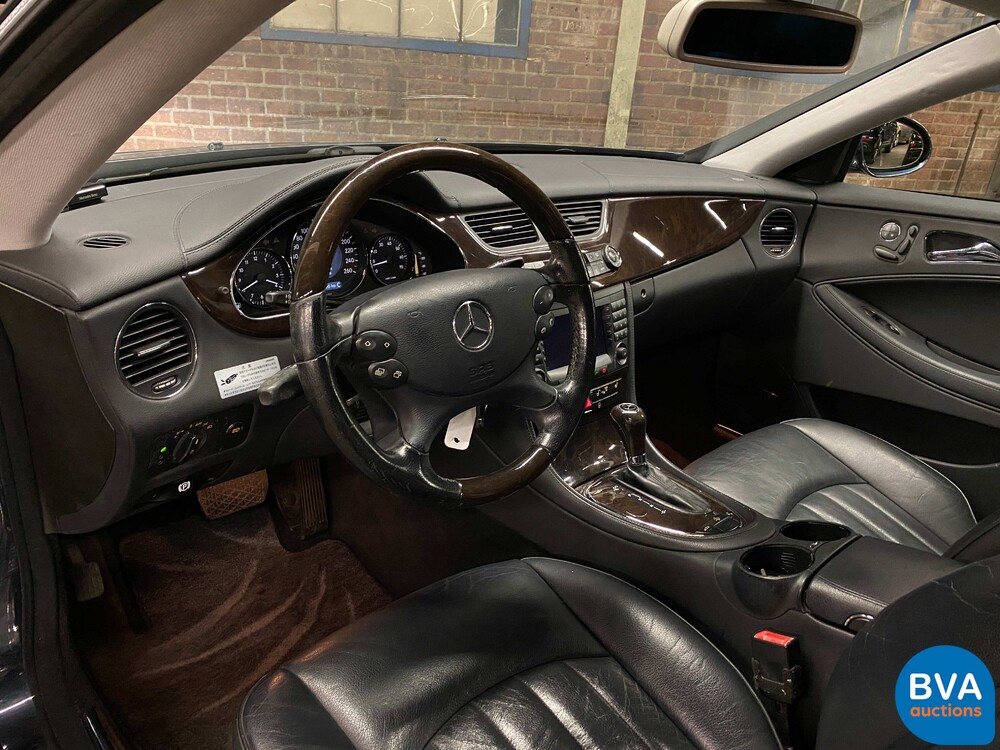 Mercedes-Benz CLS500 5.0 V8 306 PS 2005 -Youngtimer-.