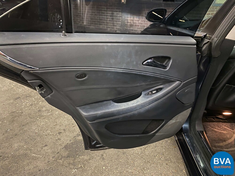 Mercedes-Benz CLS500 5.0 V8 306 PS 2005 -Youngtimer-.