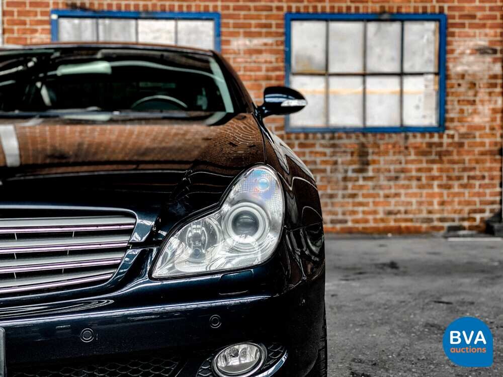 Mercedes-Benz CLS500 5.0 V8 306 PS 2005 -Youngtimer-.