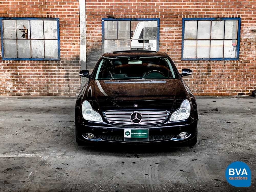 Mercedes-Benz CLS500 5.0 V8 306 PS 2005 -Youngtimer-.