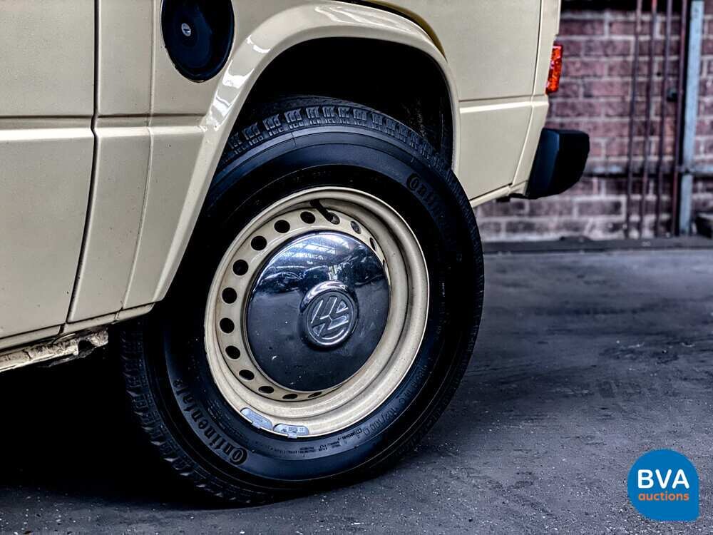 Volkswagen T3 Westfalia Camper Transporter 1982, J-680-JT.