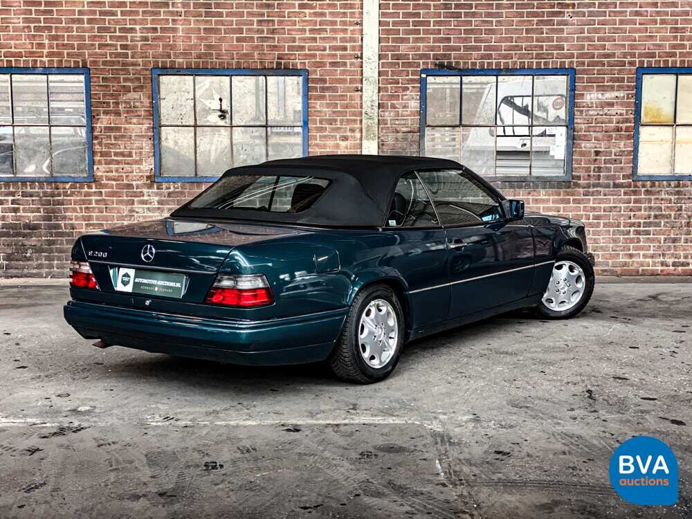 Mercedes-Benz E200 Cabrio W124 C 1995.