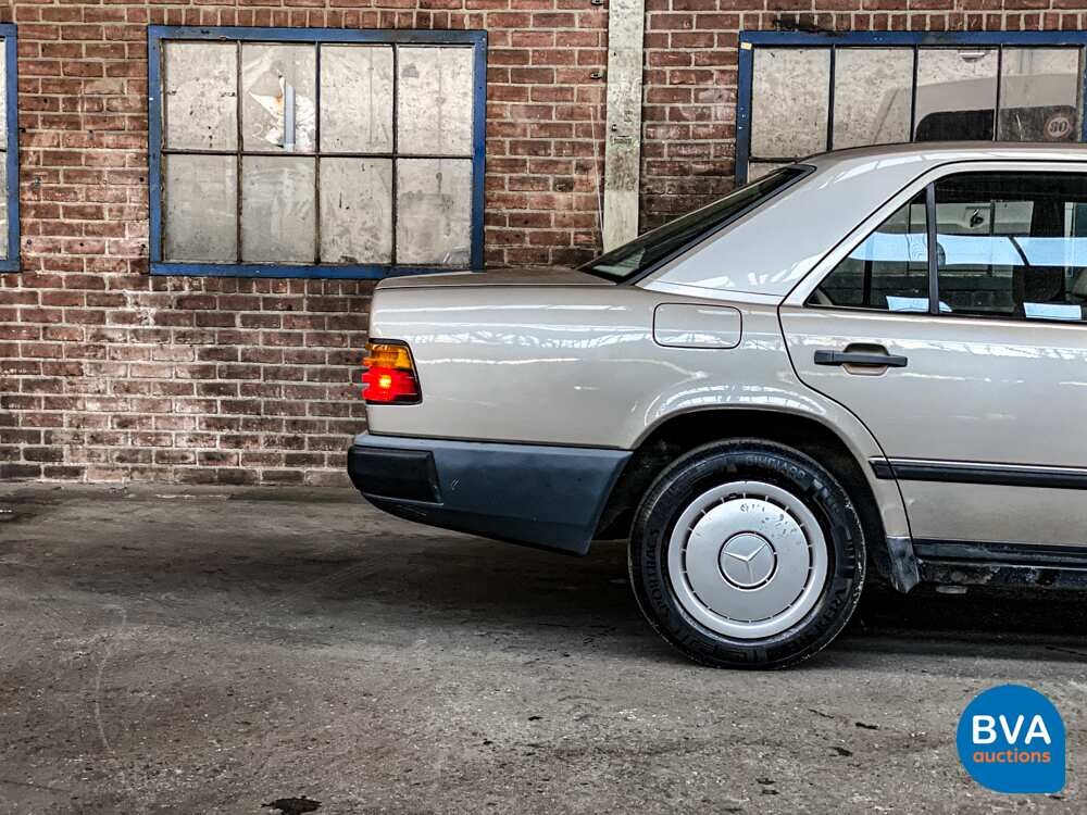 Mercedes-Benz 230E W124 132 PS 1986, 61-ZRZ-8.