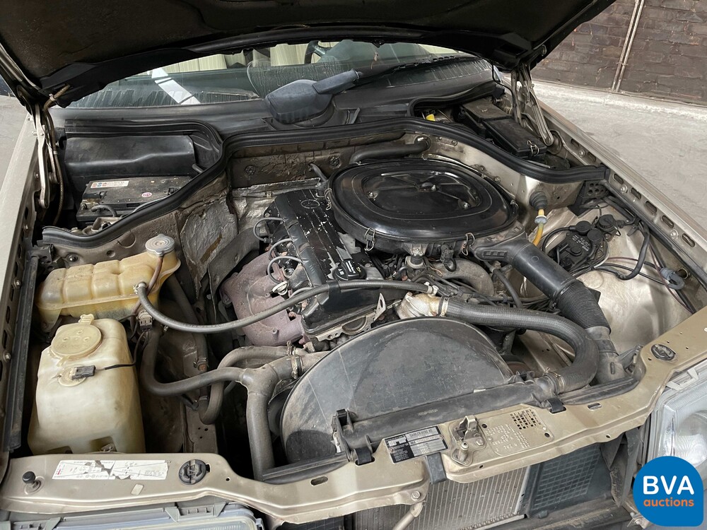 Mercedes-Benz 230E W124 132 PS 1986, 61-ZRZ-8.