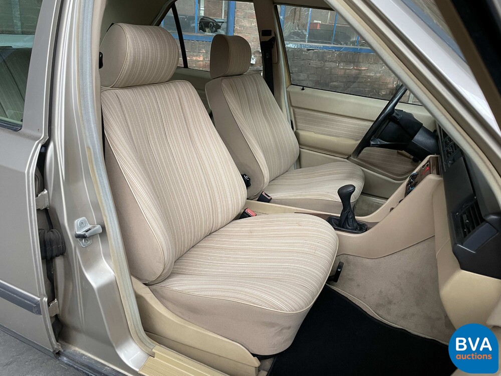 Mercedes-Benz 230E W124 132 PS 1986, 61-ZRZ-8.