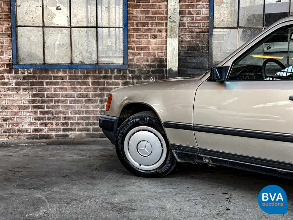 Mercedes-Benz 230E W124 132 PS 1986, 61-ZRZ-8.