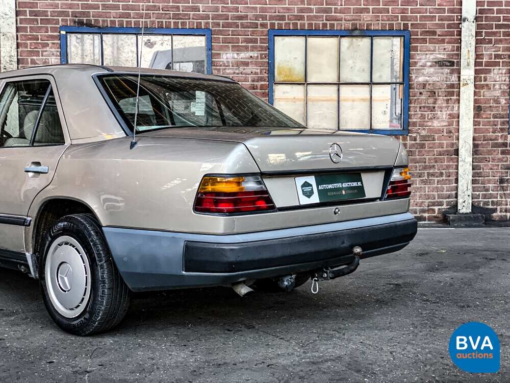 Mercedes-Benz 230E W124 132 PS 1986, 61-ZRZ-8.