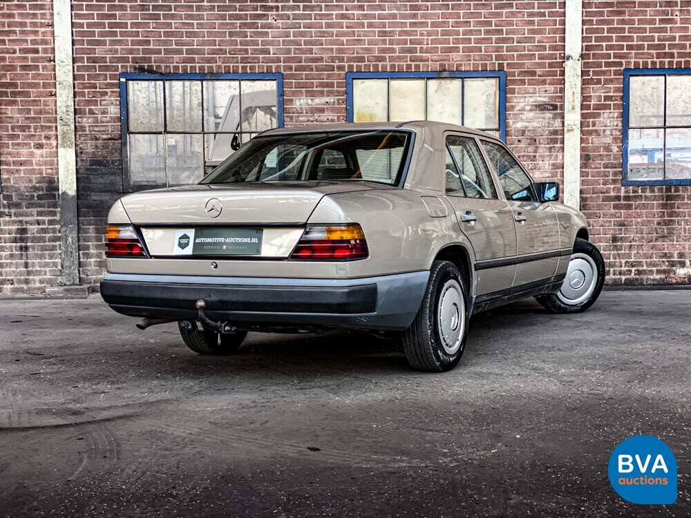 Mercedes-Benz 230E W124 132 PS 1986, 61-ZRZ-8.