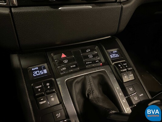 Porsche Macan S3.0 V6 340 PS 2015.