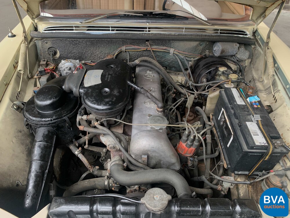 Mercedes-Benz 250S W108 2.5 131 PS 1967, AH-07-14.